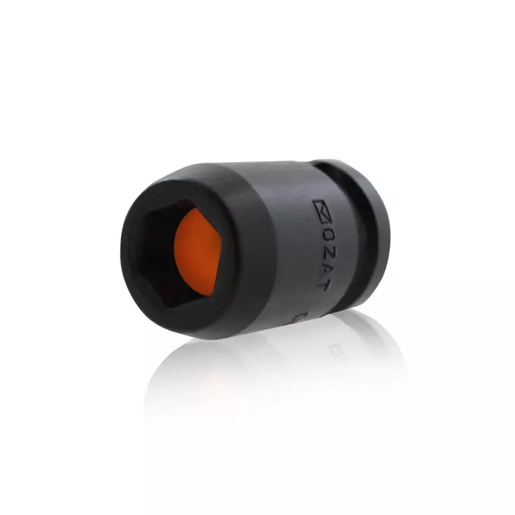 HYLSY 1/2" 17MM MAGNEETILLA - Ruuvauskärjet ja pidikkeet - 08170M - 1